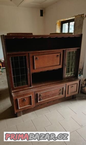 Skříň z masivu - obýváková stěna - holandský nábytek