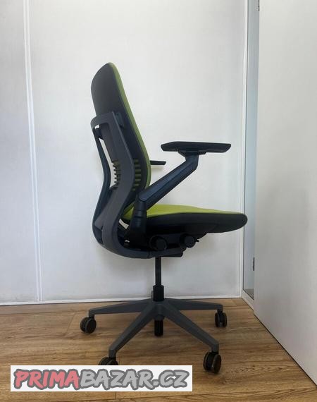 kancelarska-zidle-steelcase-gesture-green