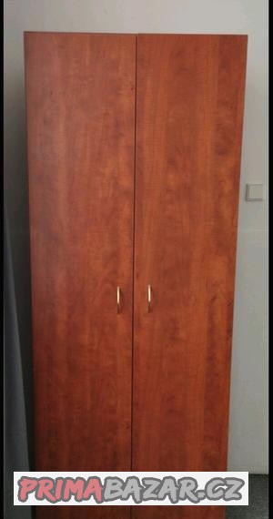 Skříň hotelová více kusů