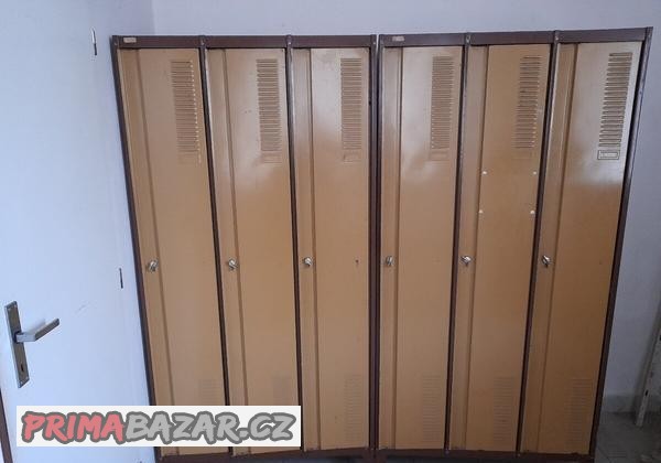 plechova-satni-skrin