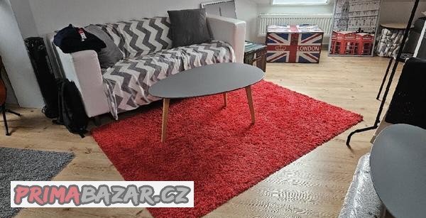 cerveny-koberec-ikea-hampen
