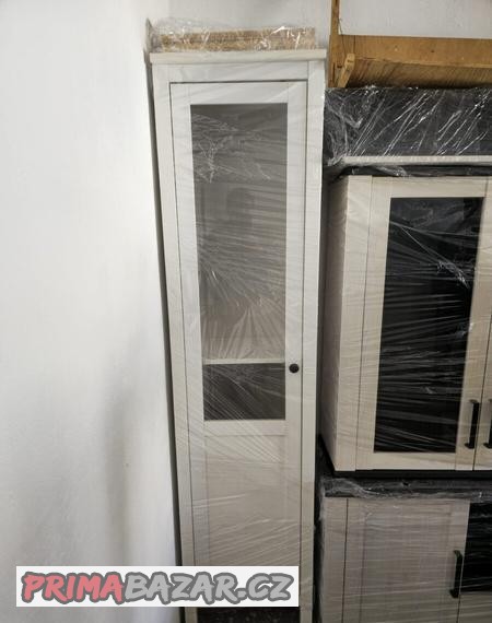 ikea-hemnes-vitrina