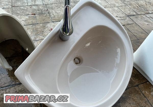 Umyvadlo béžové + baterie