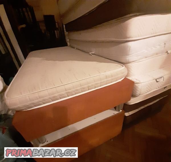 5x-postel-na-ubytovnu-vcetne-matrace