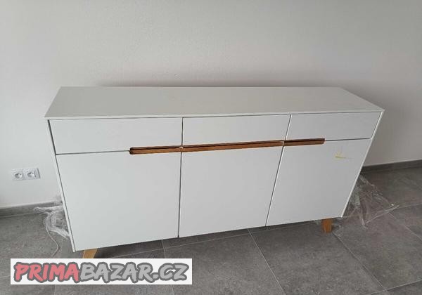 komoda-skrinka-nordic-s-169cm-dub-bila-matna