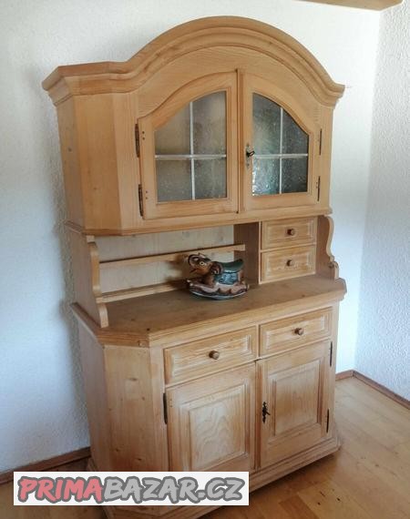 nabizim-nabytek-ze-dreva