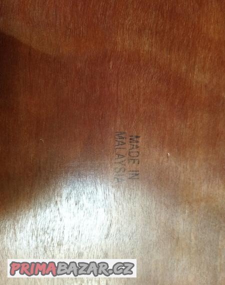nabizim-jidelni-stul-a-sest-zidli