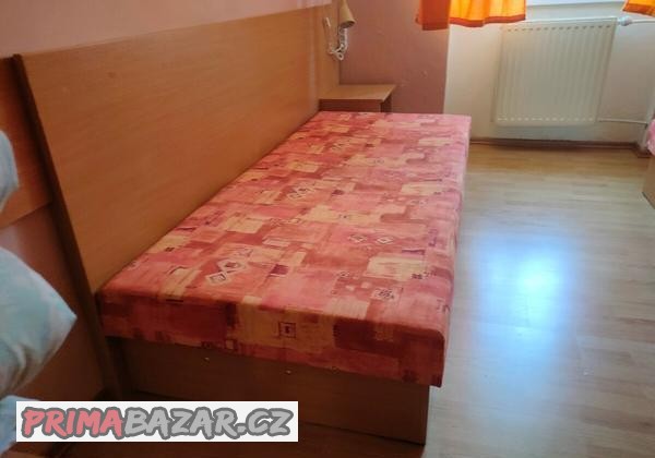 gauc-s-uloznym-prostorem