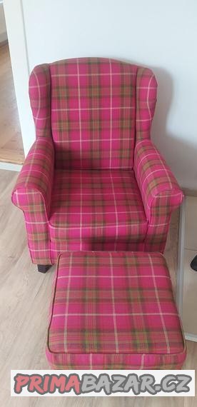 2-kresla-usak-s-podnozkou