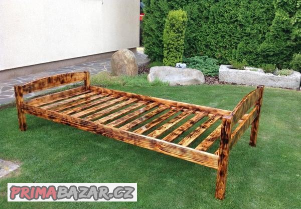 postele-z-masivu