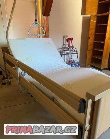 zdravotni-polohovaci-postel-matrace