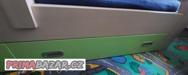 detsky-pokoj-postel-skrin-stul