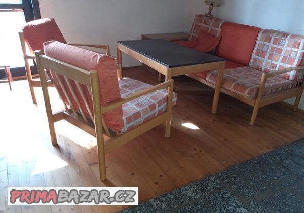 sedaci-souprava-vhodna-na-chatu-chalupu