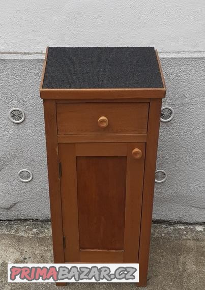 Noční stolky