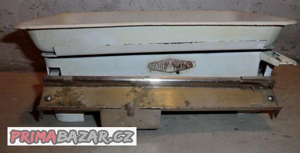 prodam-starou-kuchynskou-vahu