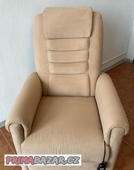 Elektrické polohovací TV a relaxační křeslo