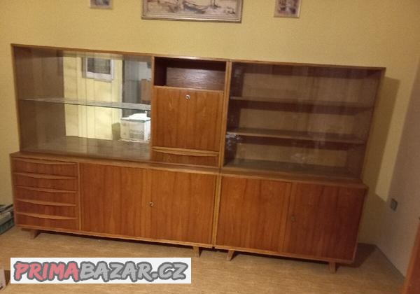 prodam-retro-stenu-sedumdesata-leta