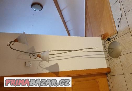 Lampa stojací designová