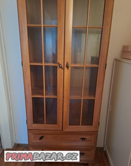 prodam-vytrinu