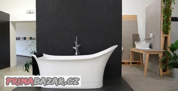 vana-axor-urquiola-volne-stojici-z-expozice