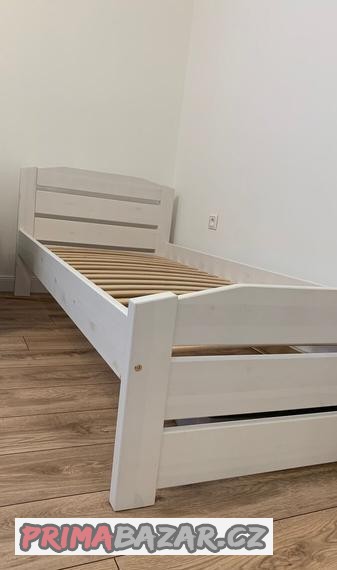 zachovala-postel-200-90-masiv