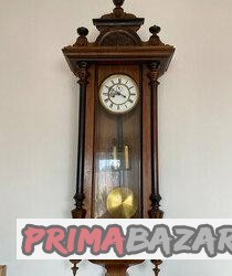 prodam-dvouzavazove-nastenne-hodiny
