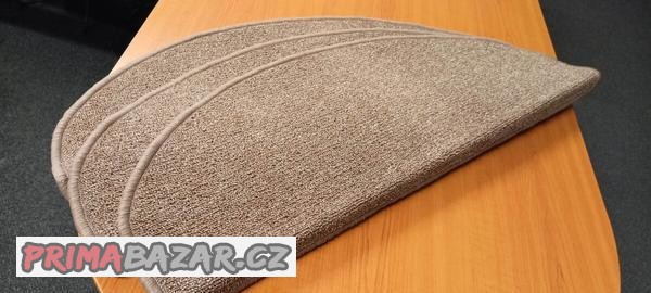 pulkruhove-naslapy-na-schody-85x32