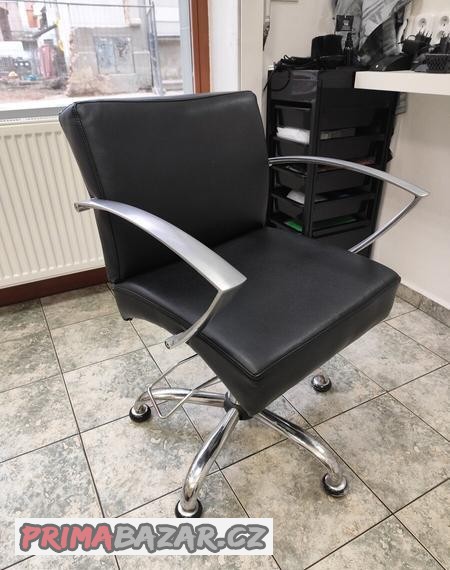 kreslo-s-hydraulicke