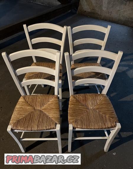 jídelní stůl a 4x židle