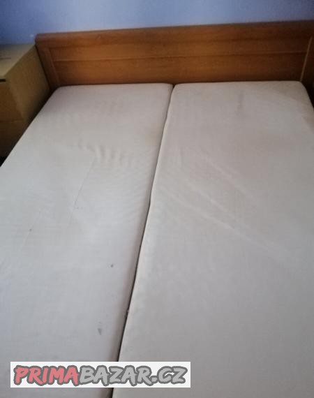 postel-s-uloznym-prostorem