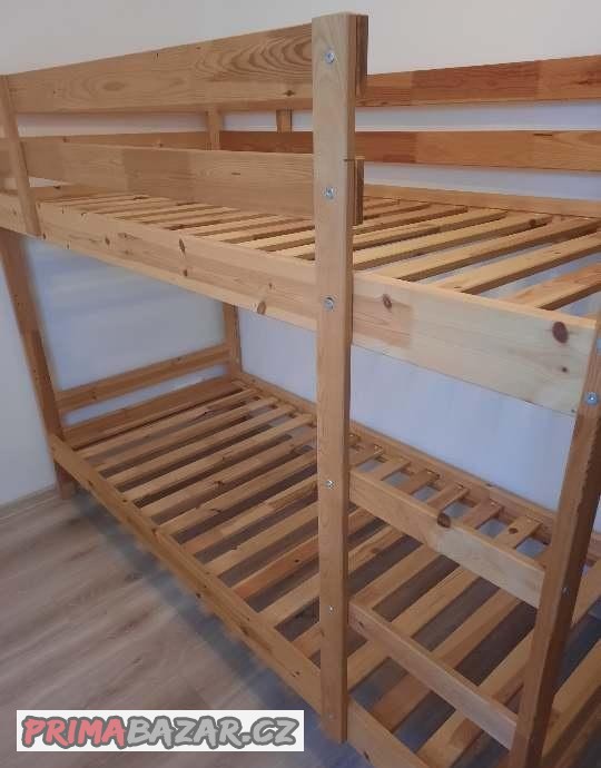 dvoupatrova-postel