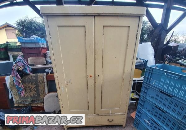 starozitna-satni-skrin