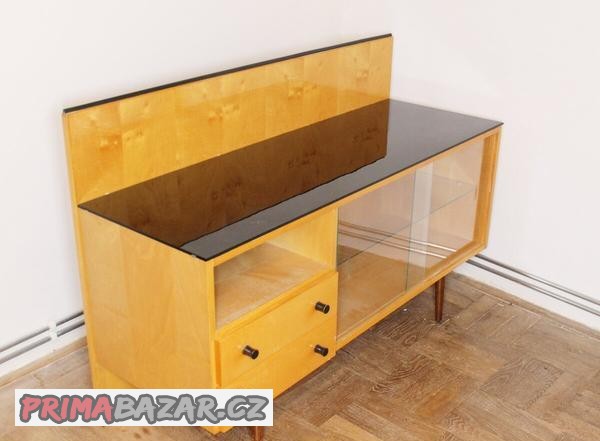 retro-komoda-mojmir-pozar-up-zavody