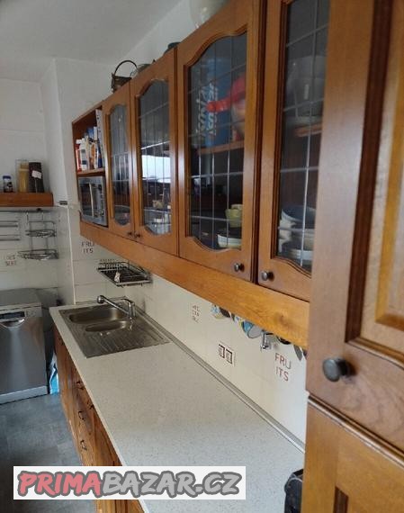 rustikalni-kuchyne-masivni-dub