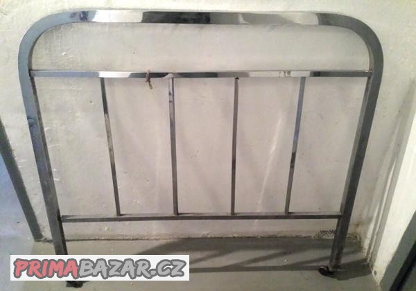 chromovana-retro-postel