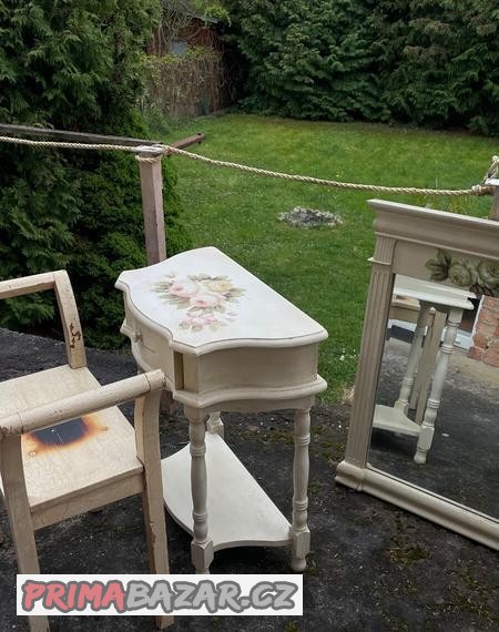 set-vintage-zrcadlo-stolecek-a-zidlicka