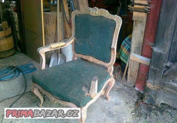 Starožitné barokní křeslo