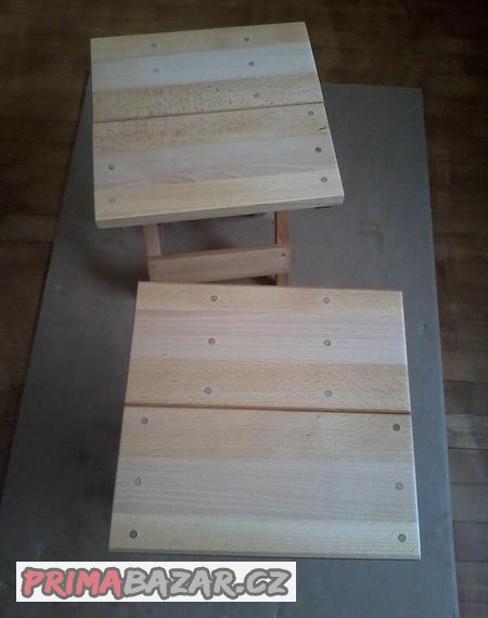 Prodám bukovou skládací stoličku