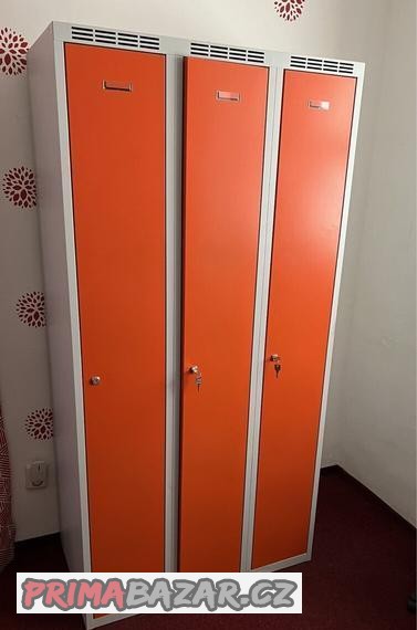 kovova-satni-skrinka-3-dilna-oranzova-3x-zamek-nova