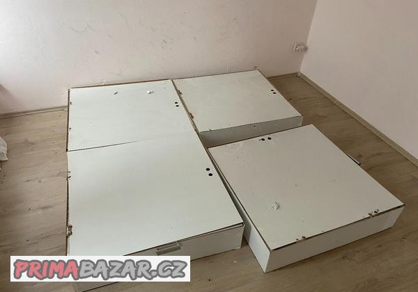 postel-ulozne-bedny-na-veci-pod-postel-praha-8