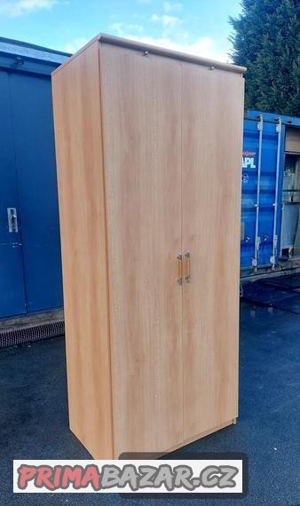 skrin-satni-komoda-pradelnik