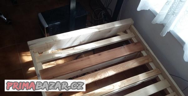 postel-pevna