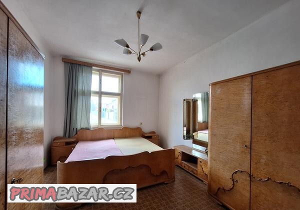 historicka-drevena-loznice