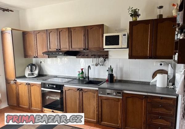 kuchyn-drevena-dvirka