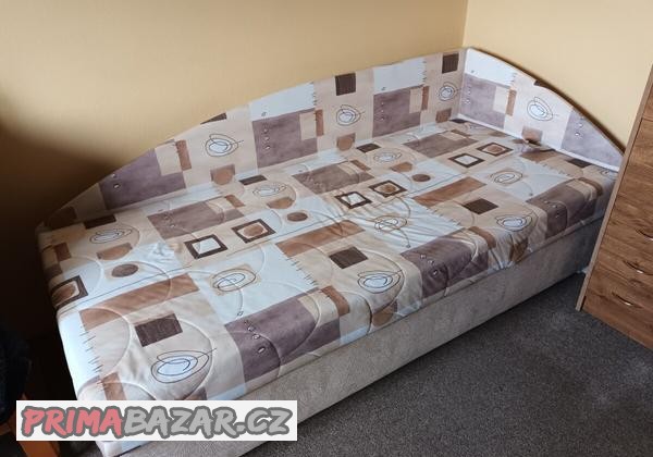 prodam-valendu-s-uloznym-prostorem