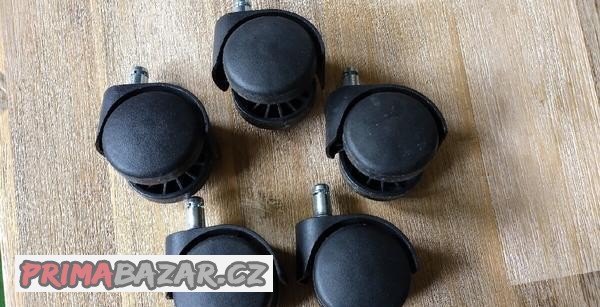 kolecka-k-zidli-plastove-prumer-50mm-cep-10mm
