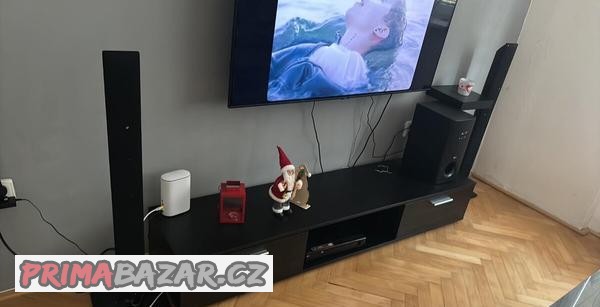 stolek-na-tv