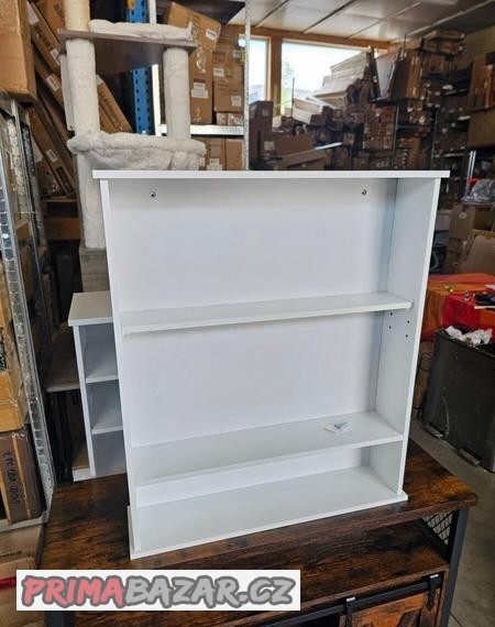 nova-nastenna-police