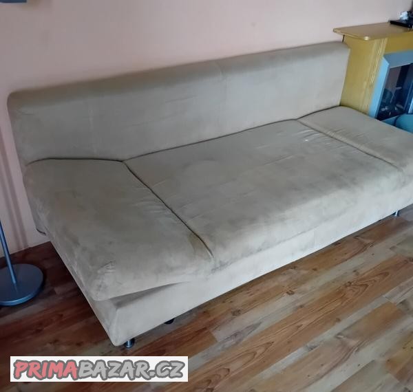 rozkladaci-gauc-s-uloznym-prostorem