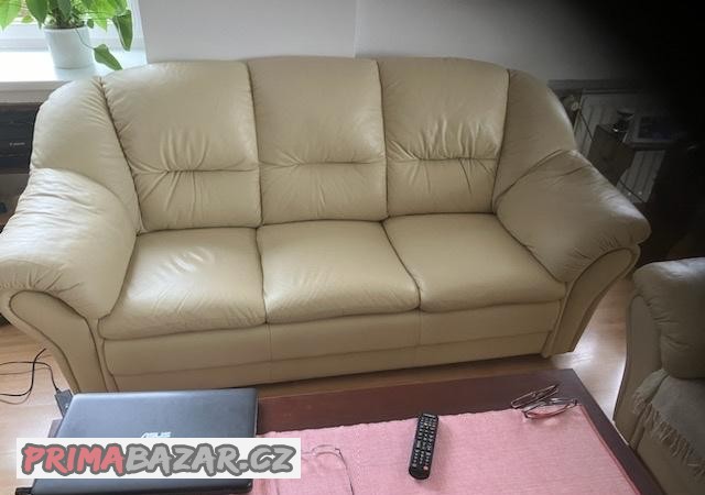 kozena-pohovka-3-mistna
